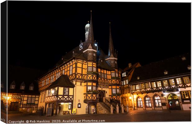 Wernigerode Rathaus bei Nacht Canvas Print by Rob Hawkins