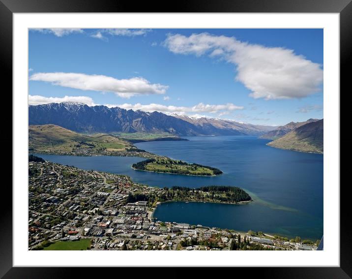 Queenstown on lake Wakatipu, New Zealand Framed Mounted Print by Martin Smith