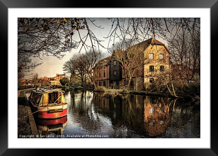 Above Newbury Town Lock Framed Mounted Print by Ian Lewis