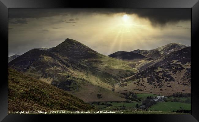 EASTERN FELLS OF DERWENT WATER VIEWED FROM CATBELL Framed Print by Tony Sharp LRPS CPAGB