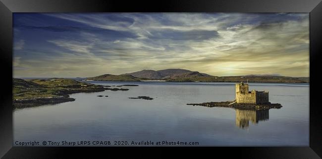KISIMUL CASTLE, BARRA,, OUTER HEBRIDES Framed Print by Tony Sharp LRPS CPAGB