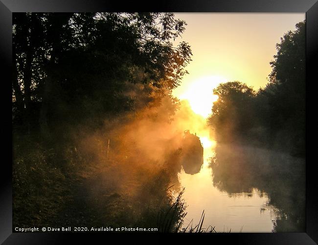Early Morning On The Avon and Kennet Canal Framed Print by Dave Bell