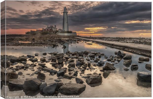 St Marys island  Canvas Print by Phil Reay