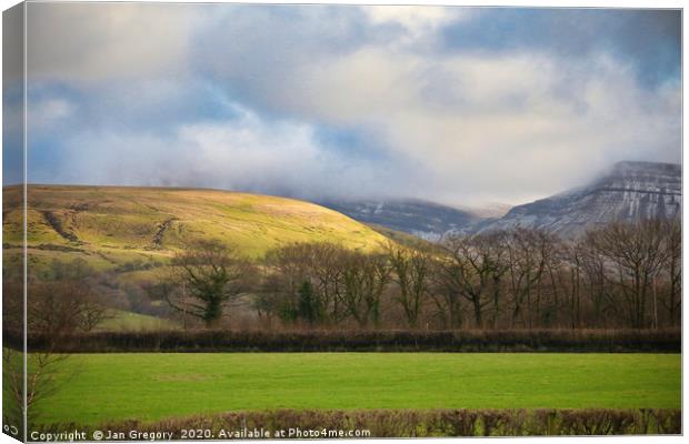 Snow in the Brecon Beacons Canvas Print by Jan Gregory