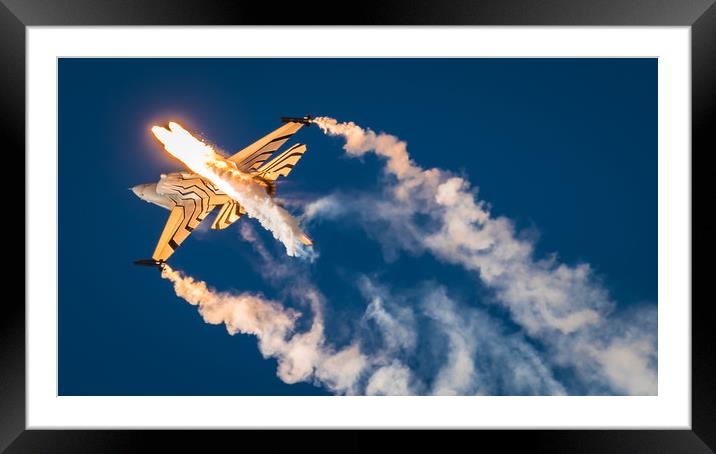Flarey Good F16 Framed Mounted Print by Gareth Burge Photography