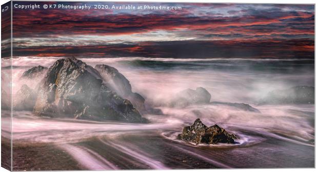 Waves at Porth Tyn Tywyn, Anglesey Canvas Print by K7 Photography