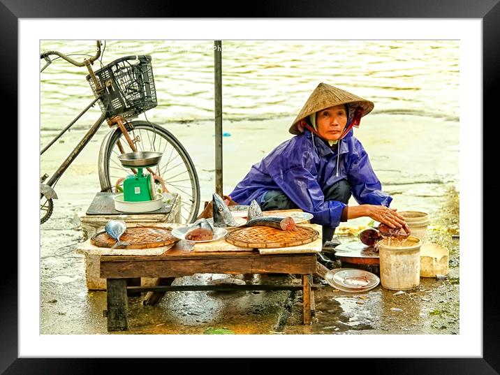 Vietnamese fish seller Framed Mounted Print by Robert Murray
