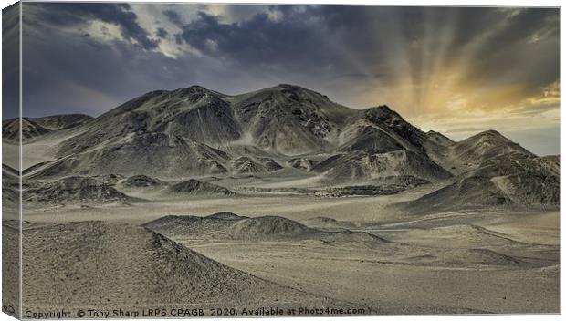 PERUVIAN DESERT Canvas Print by Tony Sharp LRPS CPAGB