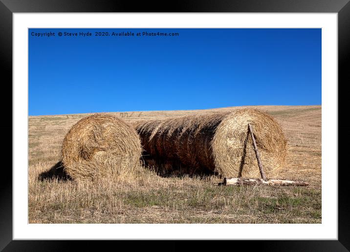 Round Hay Bales drying in the Tuscany sun Framed Mounted Print by Steve Hyde