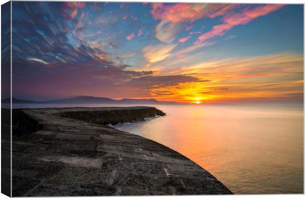 The Cobb, Lyme Regis, at dawn Canvas Print by Andrew Sharpe
