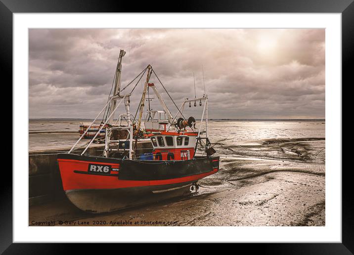 BOAT AT LEIGH ON SEA Framed Mounted Print by Gary Lane