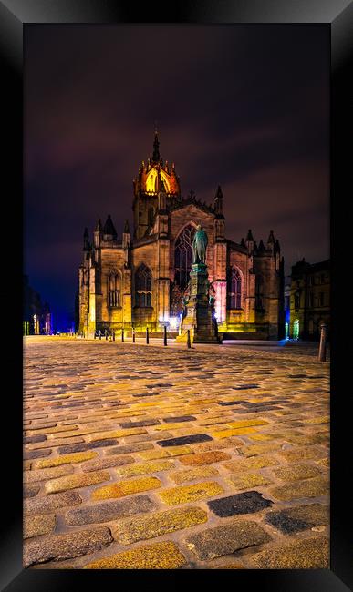 St Giles Cathedral Framed Print by Steven Lennie