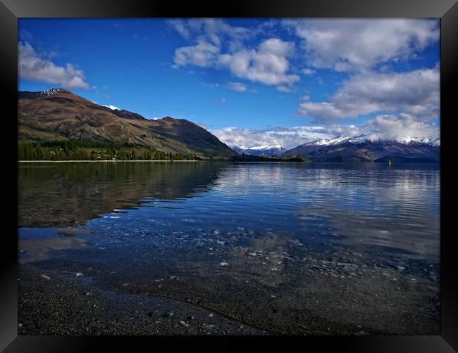 Wanaka lake view, New Zealand Framed Print by Martin Smith