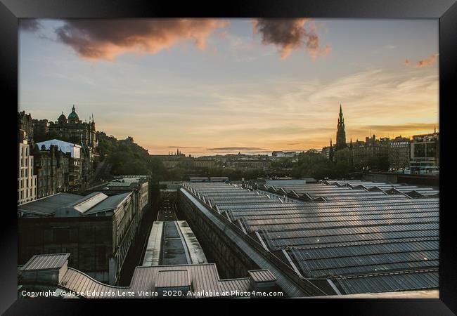 Sunset in Edinburgh Framed Print by Eduardo Vieira