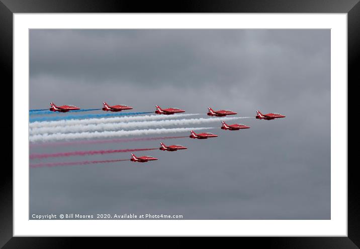 Red Arrows Arrive Framed Mounted Print by Bill Moores