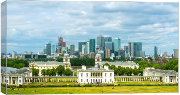 Greenwich University And Canary Wharf Canvas Print by Clive Eariss