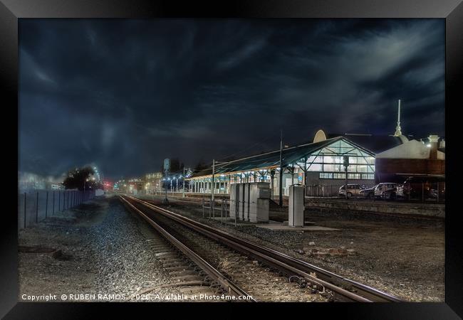 The railways and the Fremantle train station. Framed Print by RUBEN RAMOS