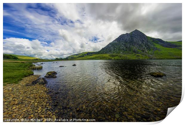 Tryfan Mountain Print by Ian Mitchell