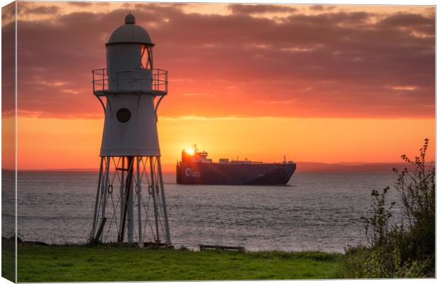 Black Nore Lighthouse  Canvas Print by Dean Merry