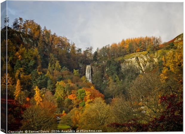 Pistyll Rhaeadr, the highest waterfall in Wales Canvas Print by Samuel Davis