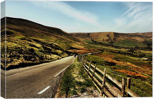 peak hike Canvas Print by Martin Parkinson