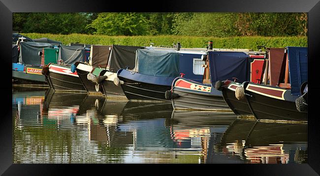 Narrowboats at Cooks Wharf Framed Print by graham young