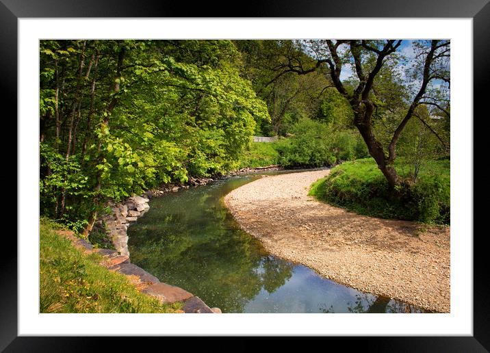 a bend in the river Framed Mounted Print by David McCulloch