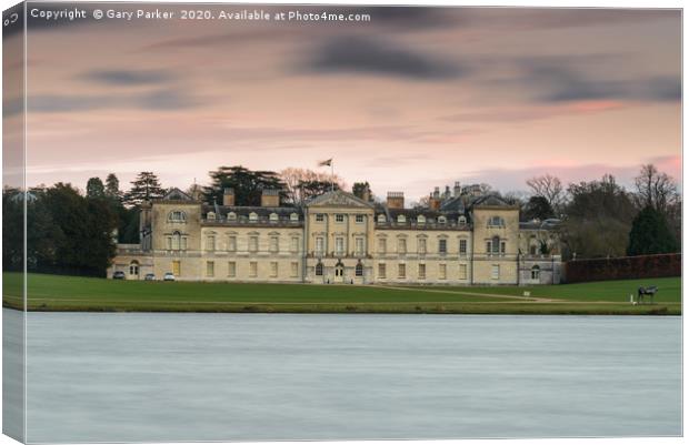 Woburn Abbey, in England, at sunset. Canvas Print by Gary Parker