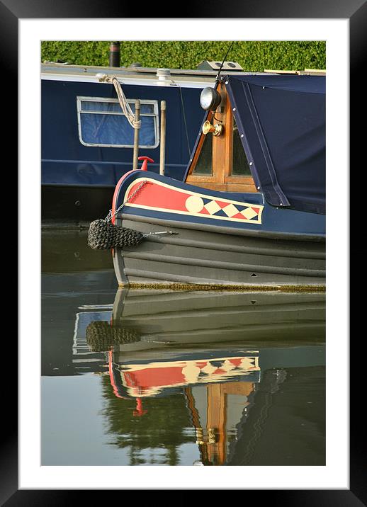 Narrowboat at Cooks Wharf Framed Mounted Print by graham young