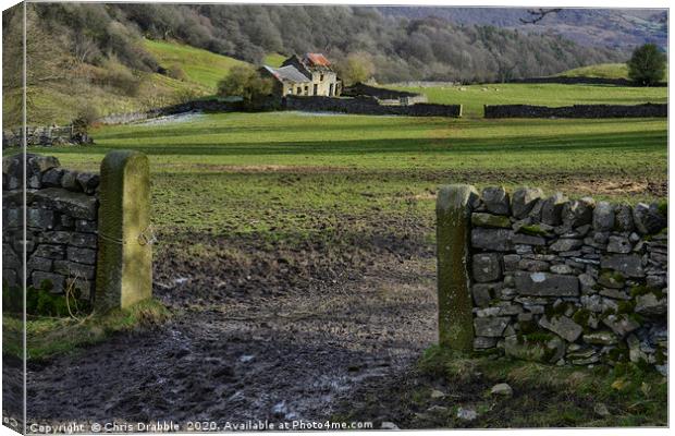 Approaching the old barn at Eyam.                  Canvas Print by Chris Drabble