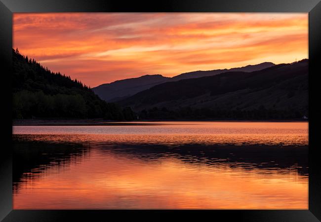 Sunrise on Loch Shira, Inveraray. Framed Print by Rich Fotografi 