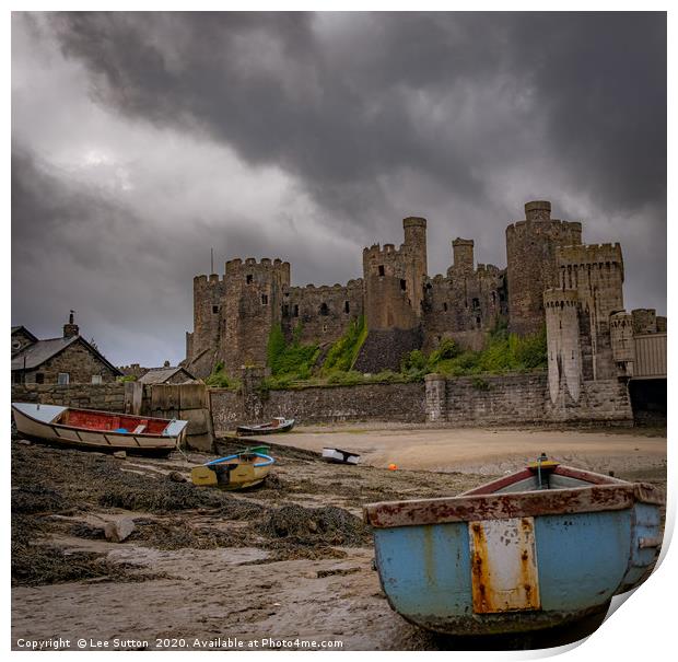 Conwy Castle and boats Print by Lee Sutton