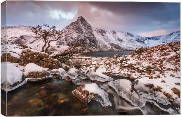 Tryfan  Ogwen Valley  Canvas Print by J.Tom L.Photography