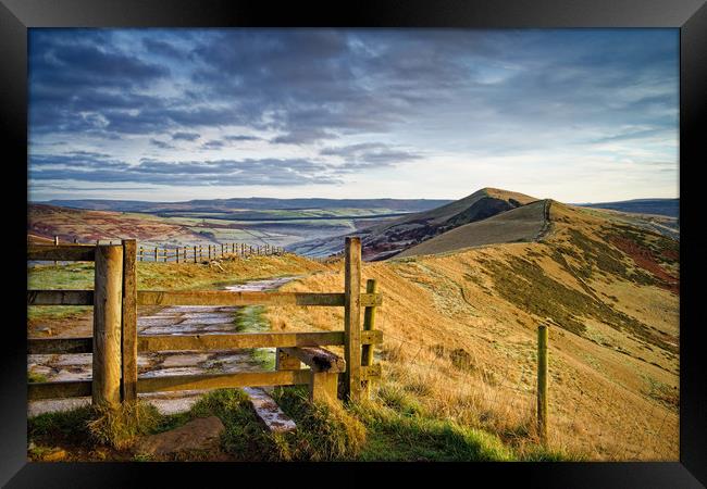 Gateway Along The Great Ridge                      Framed Print by Darren Galpin