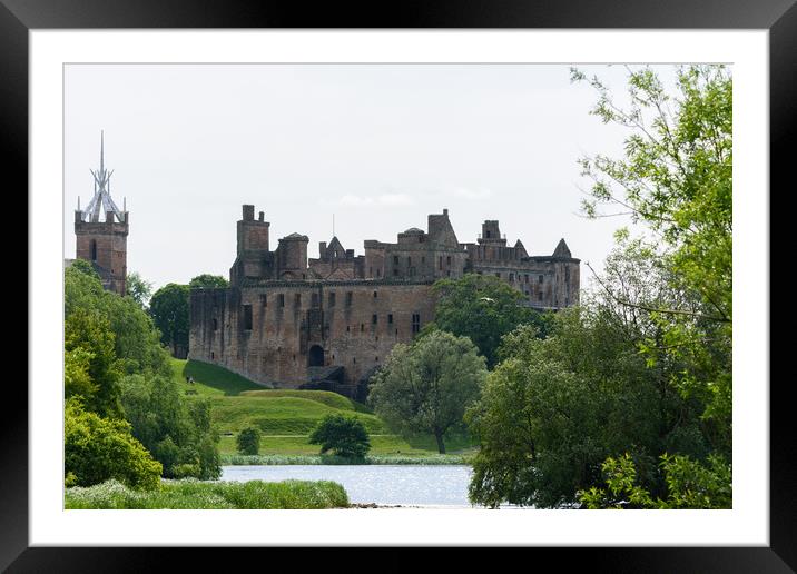 Linlithgow Palace. Framed Mounted Print by Tommy Dickson