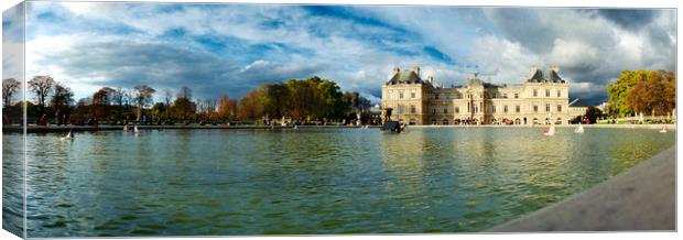 Fountain of jardin du Luxembourg Canvas Print by youri Mahieu