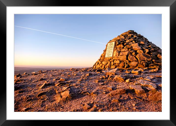 Frosty dawn at Dunkery Beacon Framed Mounted Print by Shaun Davey