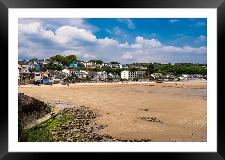 Saundersfoot Beach, Pembrokeshire, Wales. Framed Mounted Print by Colin Allen