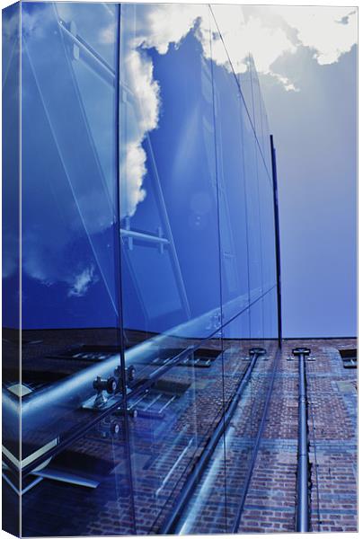 MOSI Reflections Canvas Print by Sean Wareing