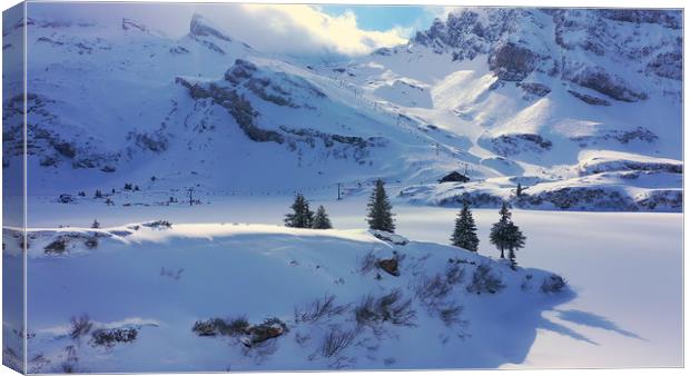 Beautiful sunny winter´s day in the alps with snow Canvas Print by Erik Lattwein