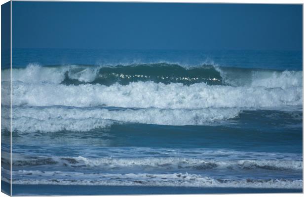 Cornish waves Canvas Print by Tony Twyman