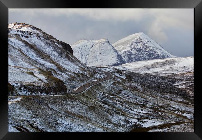Cul Mor Mountain Scotland in Winter Framed Print by Derek Beattie