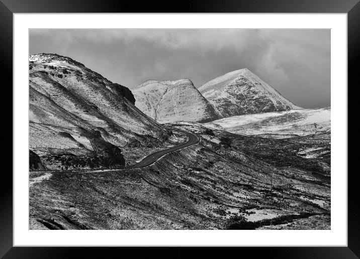 Cul Mor Mountain in Winter Framed Mounted Print by Derek Beattie