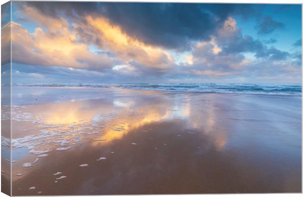 Sandymouth Bay Sunrise Canvas Print by CHRIS BARNARD