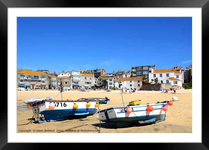 fishing boats, st ives cornwall, uk Framed Mounted Print by Kevin Britland