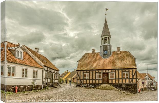 The old city hall in Ebeltoft, built in 1789 Canvas Print by Stig Alenäs