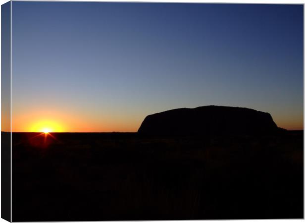 Sunrise at Uluru, Australia Canvas Print by Christopher Stores