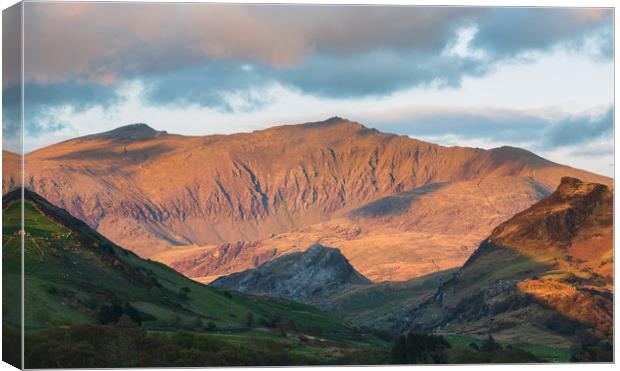 Snowdon from Llyn Nantlle Canvas Print by Rory Trappe