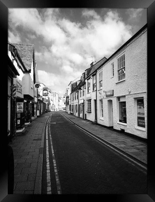 Quiet Streets  Framed Print by Adam Payne