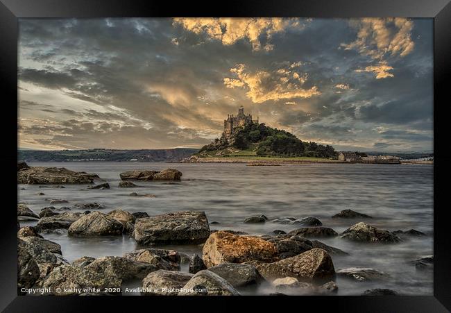 St Michaels mount at sunset Penzance Cornwall,suns Framed Print by kathy white